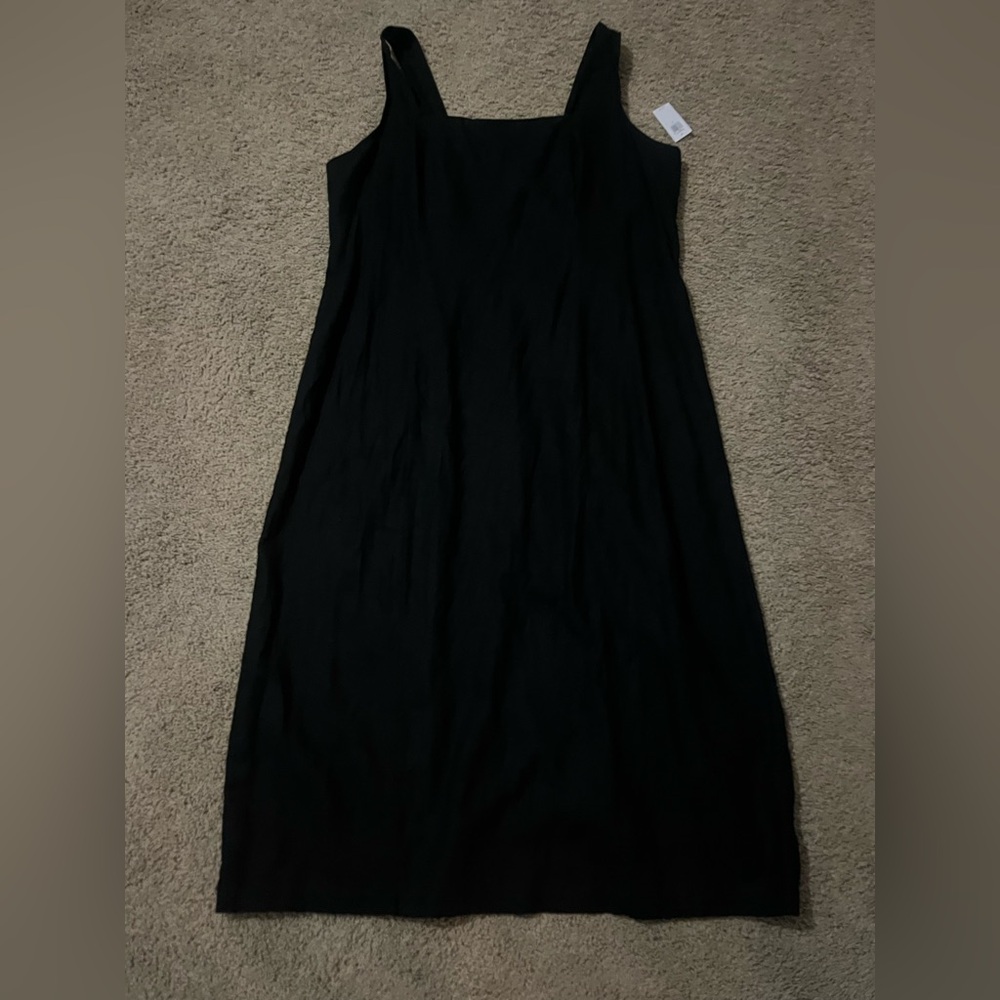 NWT Old Navy women’s black linen type dress. Size XL
